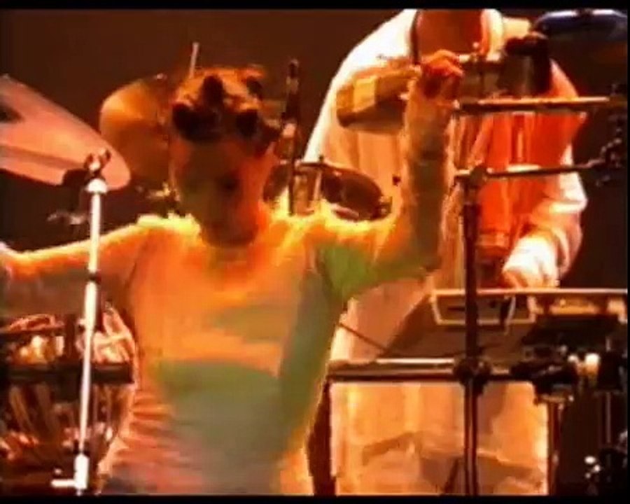 Björk - One Day LIVE 1994 Vessel