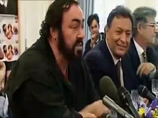 Luciano Pavarotti offstage