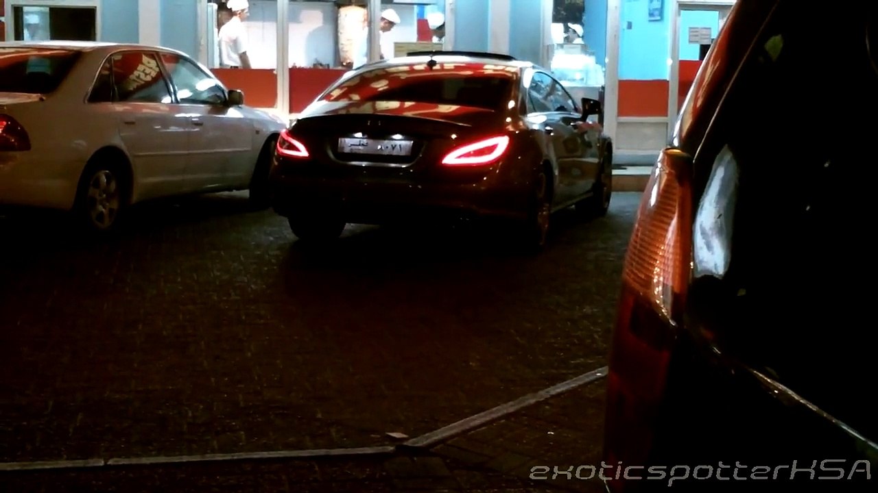 2011 Mercedes CLS63 ///AMG Acceleration (Qatar) 1080p HD