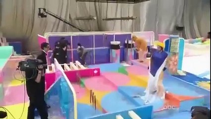 japanese game show pranks ~ Girls Fighting