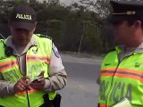 Policía intensifica operativos en carreteras.