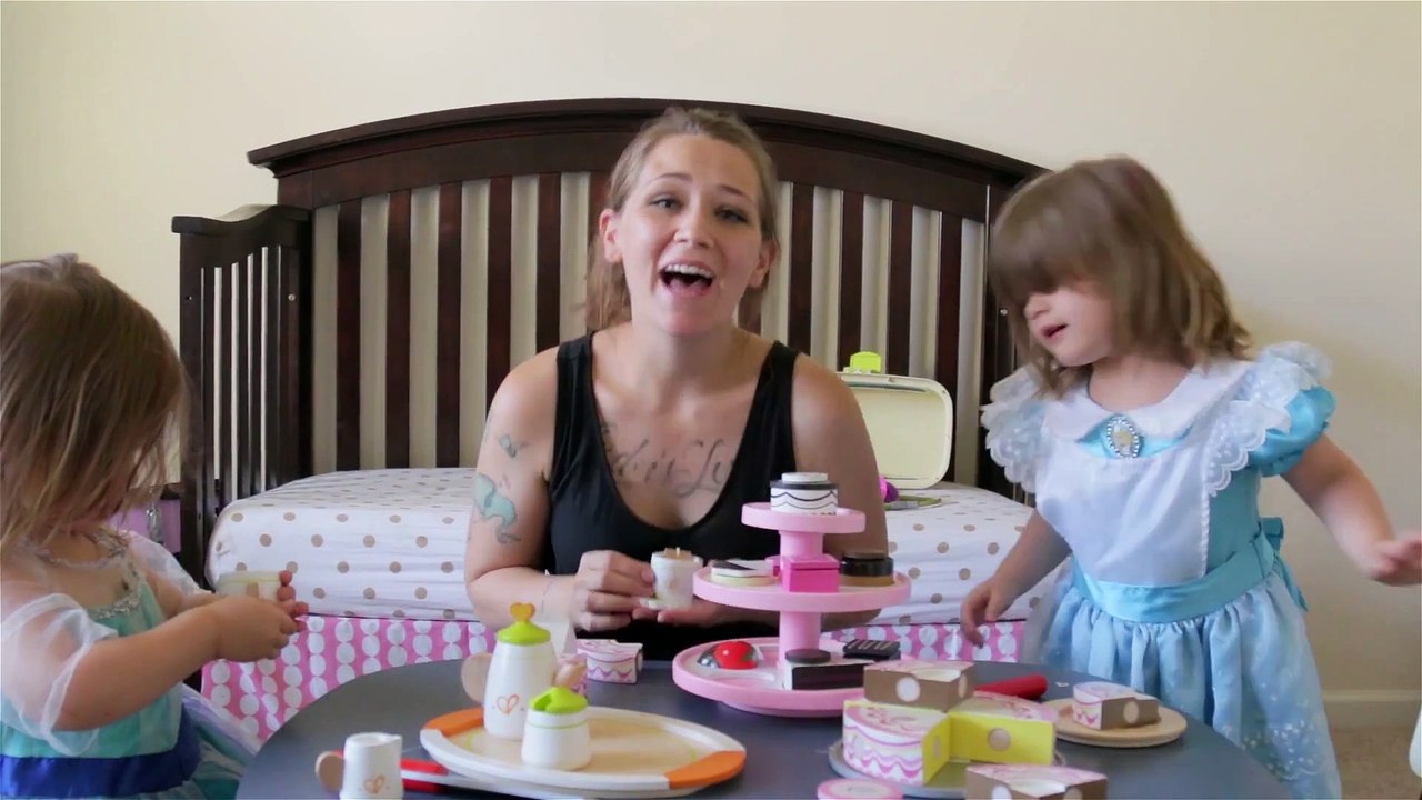 Parents Parody 'Shut Up And Dance' Double Pregnancy Announcement