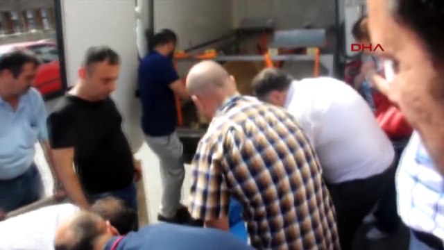 Eşini ve oğlunu öldürüp intihar etti