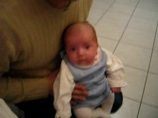 je vais changer ma couche ,maman..