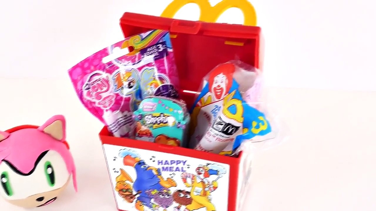 Amy McDonald's Surprise Happy Meal Fast Food Toy Eggs Play Doh MyLittlePony Disney Princess Shopkins