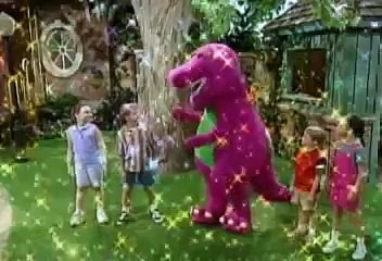 WALK IT OUT BARNEY w/ SELENA GOMEZ & DEMI LOVATO