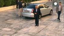 Alexis Tsipras cerca nel parlamento greco i voti per la sua manovra