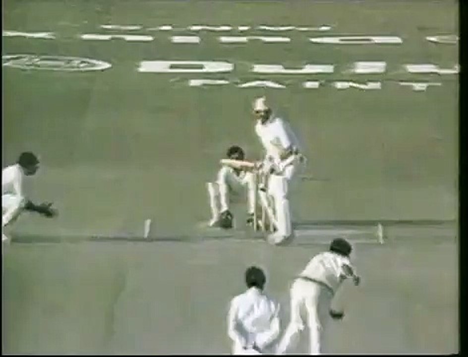 Funny Gatting Wicket Pak v Eng 1987 Tour