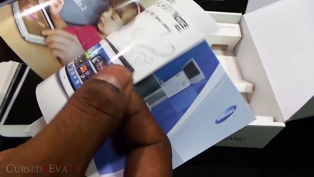 Samsung Galaxy Grand Duos GT-I9082 - Unboxing & Hands-on - Cursed4Eva.com