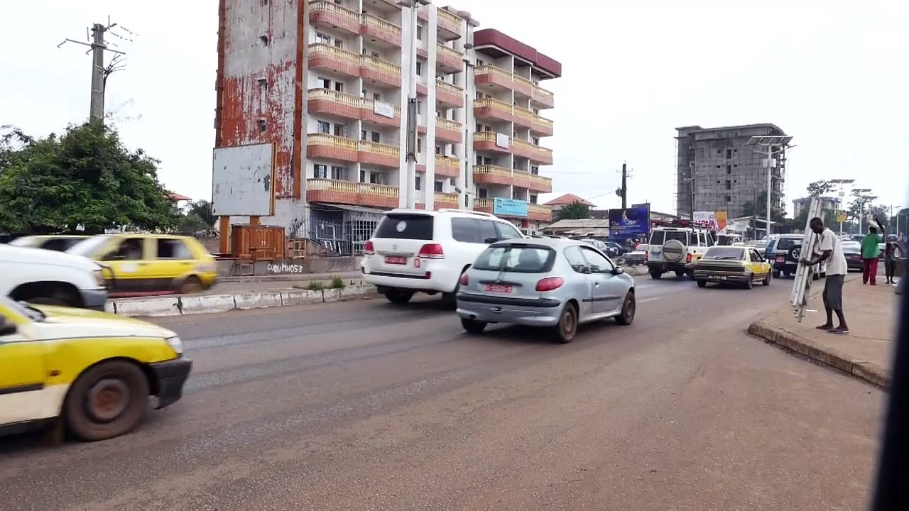 Guinée: des ONG saluent l'inculpation de Dadis pour un massacre