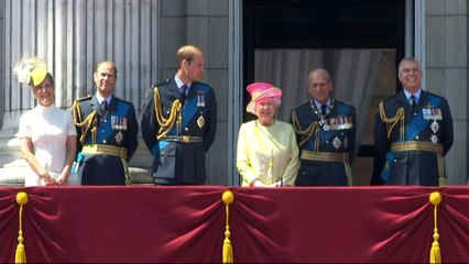 Queen commemorates Battle of Britain with Fly Past
