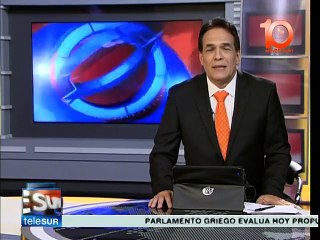 Indonesia: erupción del volcán Raung obliga a cerrar cinco aeropuertos