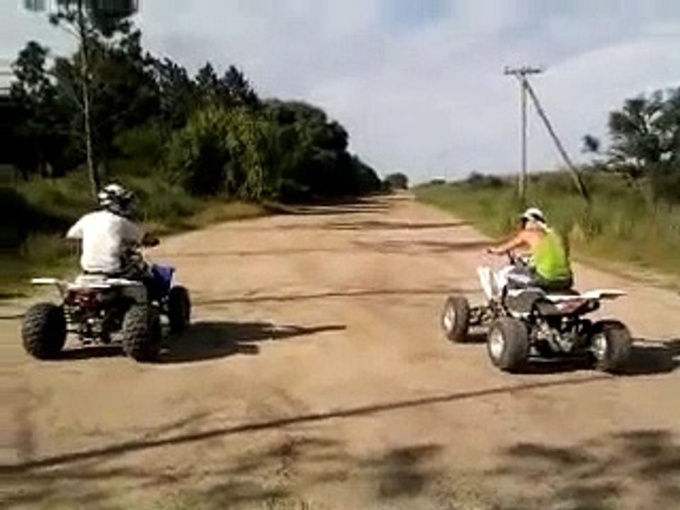 Banshee vs Raptor 700