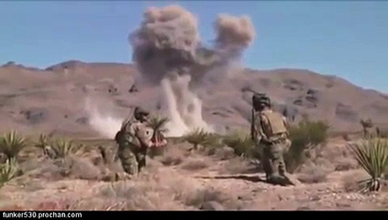 A-10 Warthog Multiple Strafing Runs in Iraq