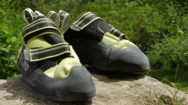 Edelrid Typhoon Climbing Shoe 2015 Review | EpicTV Gear Geek