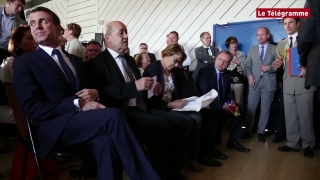 Ouessant. Langues régionales, énergies marines, insularité : Valls s'engage