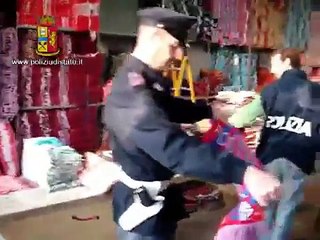 Roma - Mercato dei falsi, sequestrati 65 mila capi di serie A