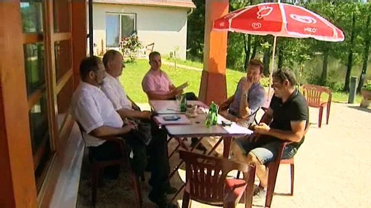 Partie de pêche et village  de roulottes en Haute-Saône : page été
