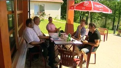 Partie de pêche et village  de roulottes en Haute-Saône : page été