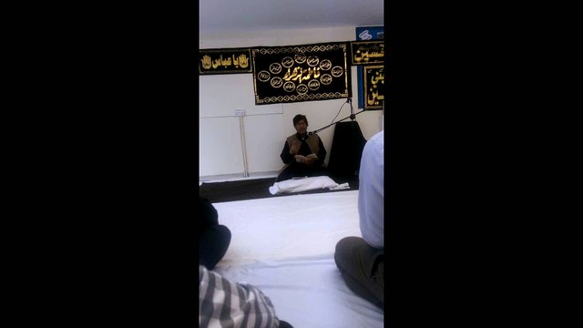 سید اکمل حسین ایک مجلس عزا میں مرثیہ نصرت معصوم کے عنوان سے پڑھتے ہوئے