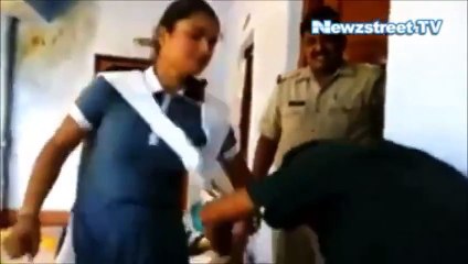 See what Girl did to a Boy who use to Molest her on her way to School - [FullTimeDhamaal]