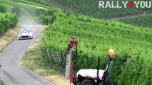 Un pilote de rallye evite le drame pendant les essais en Allemagne - Tracteur en plein milieu de la route