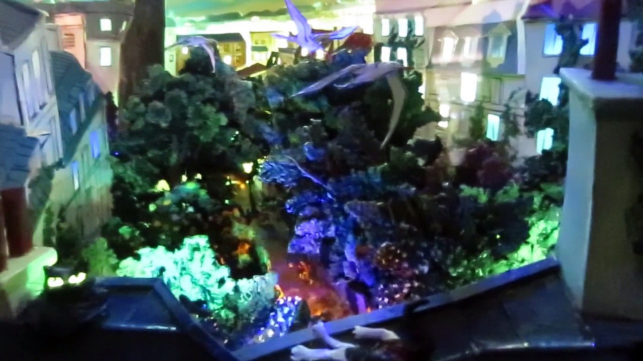 Les "BOÎTES MAGIQUES" de Jose Cuneo (vernissage Galerie 3F à Montmartre)