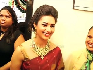 Ishita Aka Divyanka Tripathi Looked STUNNINGLY Beautiful At The Launch Of Bikaneri Jewellery