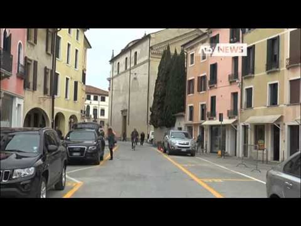 "LA PIAZZA TRASFORMATA IN PARCHEGGIO"