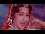 Tum Ko Piya Dil Diya – Lata Mangeshkar, Usha Mangeshkar - Ragini, Helen - Shikari
