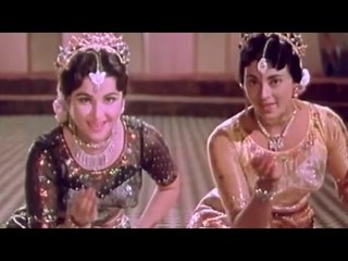 Maangi Hain Duayen - Asha Bhosle, Usha Mangeshkar - Shikari - Ajit, Ragini