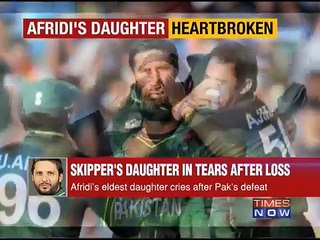 Afridi's Daughter Breaks Into Tears After Pakistan's Defeat