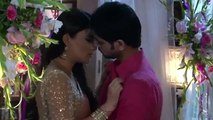 Ishaani & Ranveer Hot Scene - Meri Aashiqui Tum Se Hi