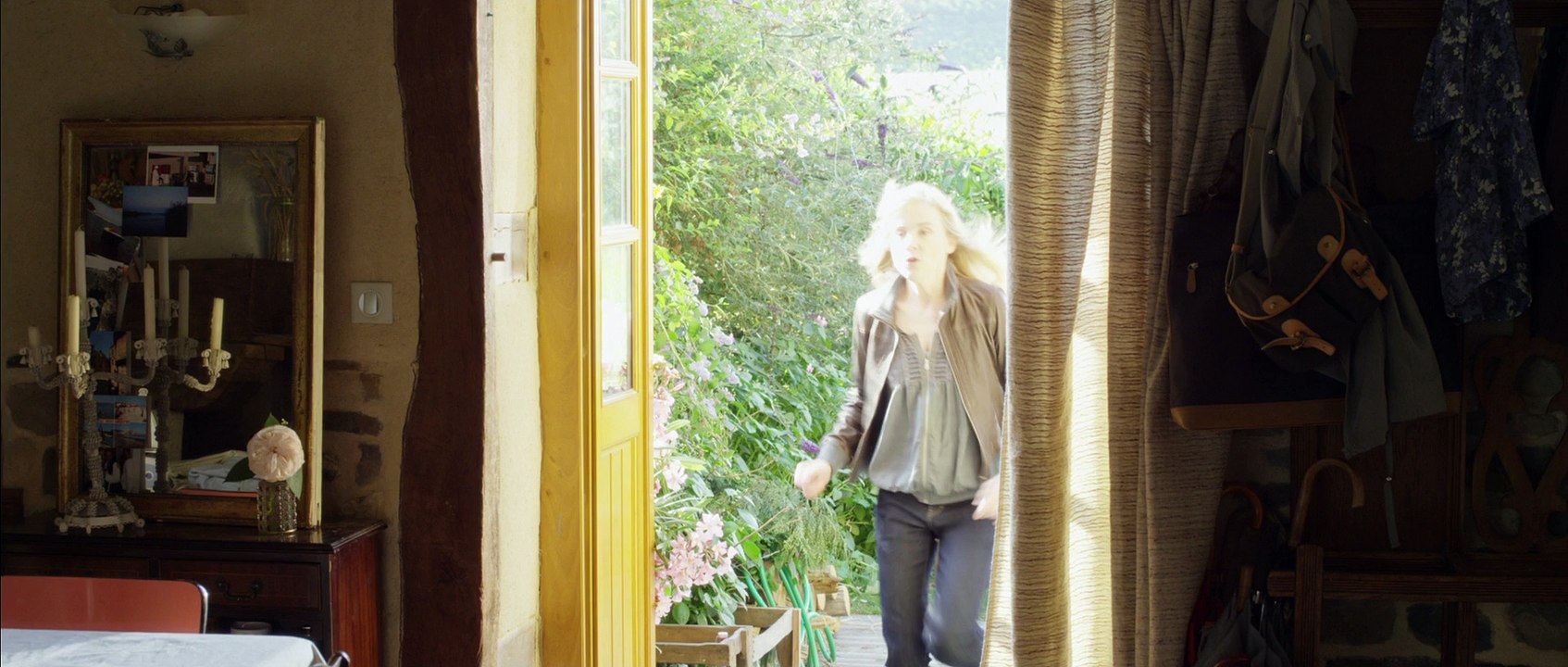 Les chaises musicales de Marie Belhomme - extrait 2