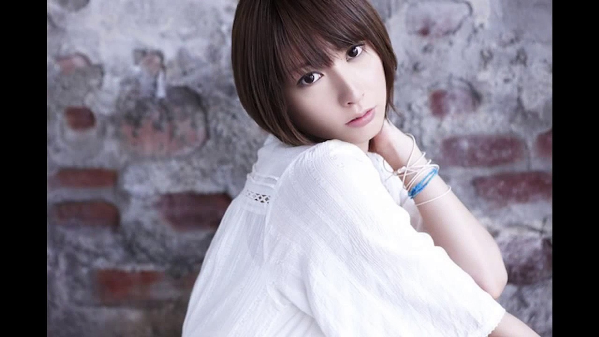 ⁣beautiful J pop singer, Eir Aoi 藍井エイル