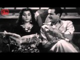 Shyam flirts with Nigar Sultana | Romantic Scene from Patanga (1949) |  and