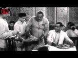 Yakub meets Nigar Sultana - Patanga - Sashi Kapoor