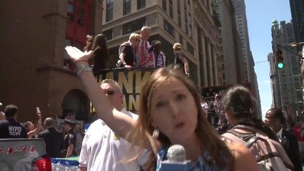 'We love you, Alyssa!': One reporter's mission to rally parade support for US Women's World Cup 3rd-string goalie