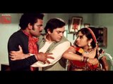 Imli Saves Madho's Shop | Drama Scene from Imaan (1974) | Sanjeev Kumar and Leena Chandavarkar