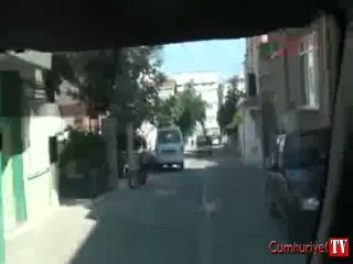 Jandarmanın uyuşturucu baskını kamerada