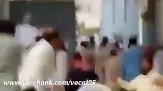 Ahle Sunnat Being Kicked Out From Deoband Masjid Moti Masjid Clifton Karachi
