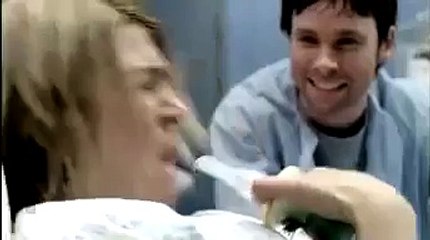 Video Clip Hài] Cuộc sống quá ngắn ngủi! flv   YouTube