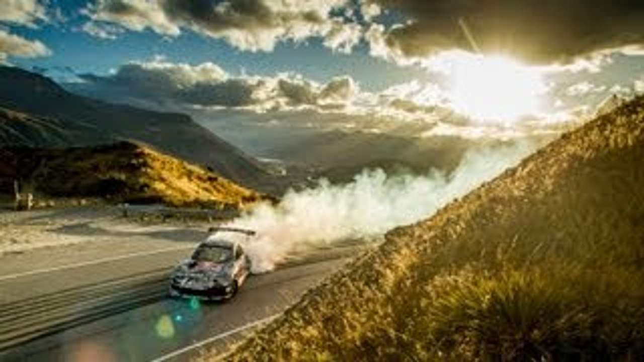 Mad Mike drifting Crown Range in New Zealand