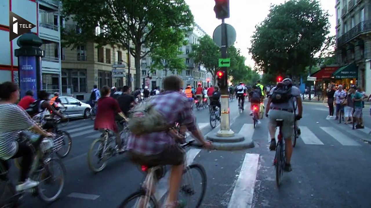 A Paris, les cyclistes pourront bientôt griller les feux rouges