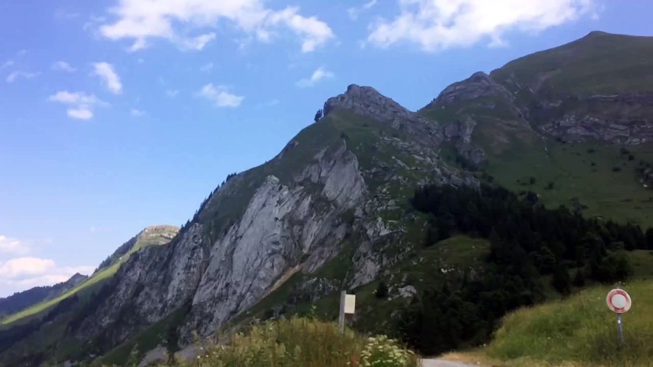Pointe de l arcalod dans les bauges vue depuis le col de cherel