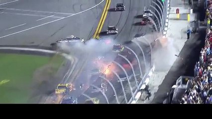 Scary car accident in the United States during the race
