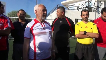 راشد الغنوشي يشارك في مباراة كرة قدم ‬ سيدي الشيخ كوارجي ههه