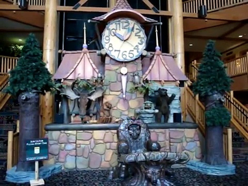 Great Wolf Lodge Clock Tower Show from Traverse City Michigan 04/16/2010