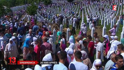 La Bosnie rend hommage aux victimes de Srebrenica