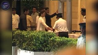 INSIDE Saif Ali Khan & Kareena Kapoor's WEDDING RECEPTION
